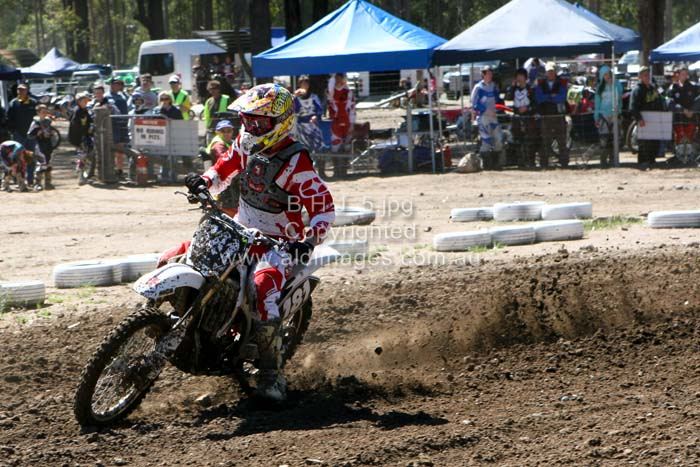 678x444 pixels (92K)